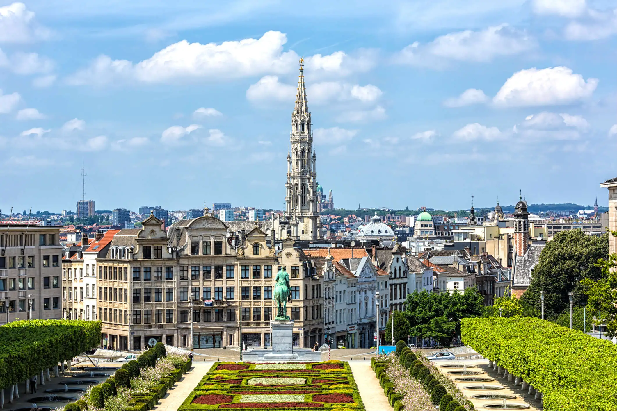 BENELUX & PARİS & ALSACE PROMO TURU (DİSNEYLAND VE GİETHOORN HOBBİT KÖYÜ FIRSATLARIYLA) PEGASUS HAVA YOLLARI İLE 7 GECE